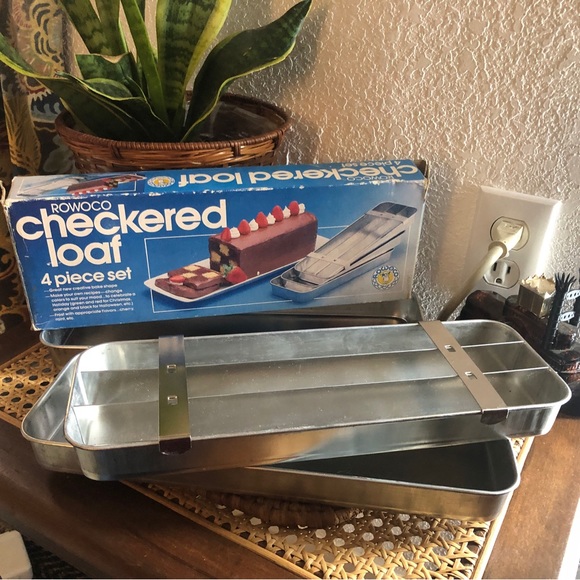 Rowoco Checkered Loaf 4 Piece Set w/Original Box - Picture 2 of 12